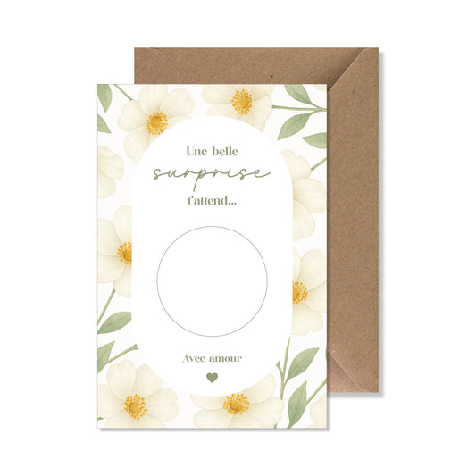 Kit carte à gratter "une belle surprise t'attend" fleurs blanches