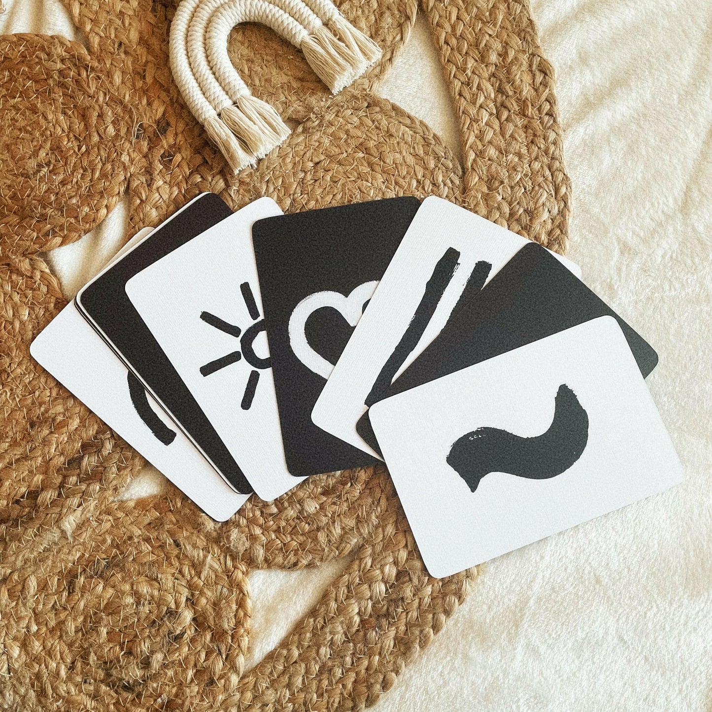 12 Cartes d'éveil N/B