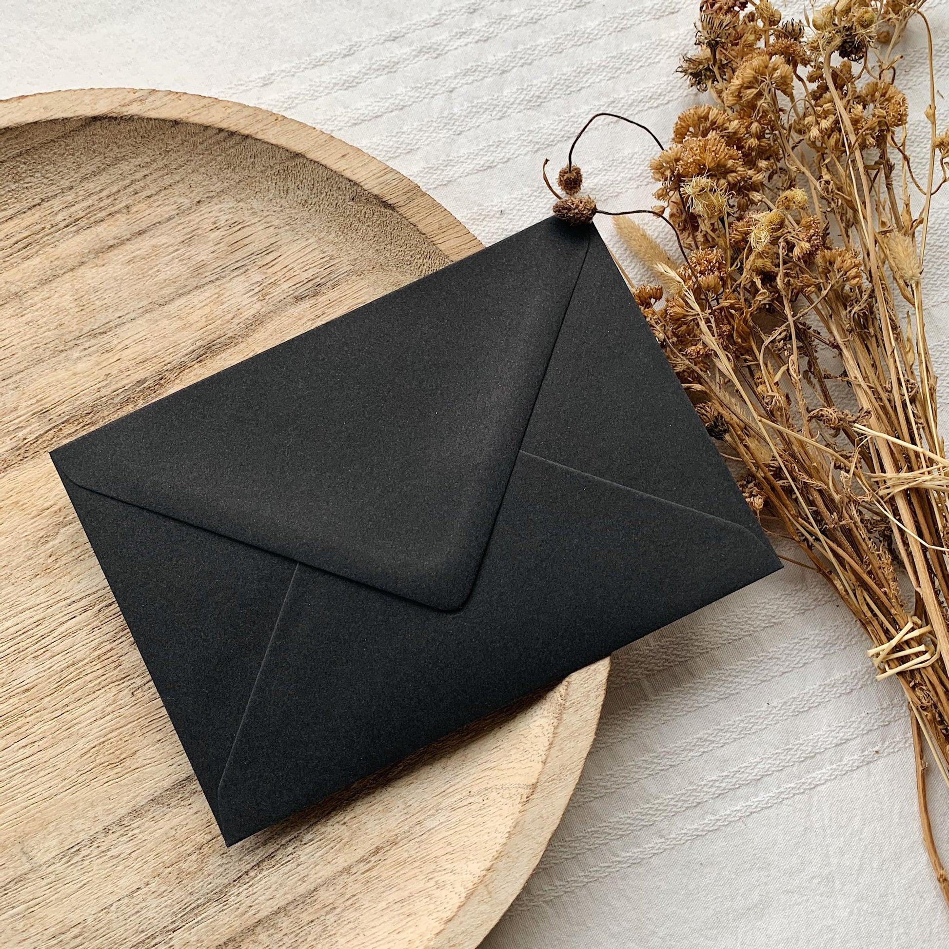 5 Enveloppes noir C6 – Seven Paper